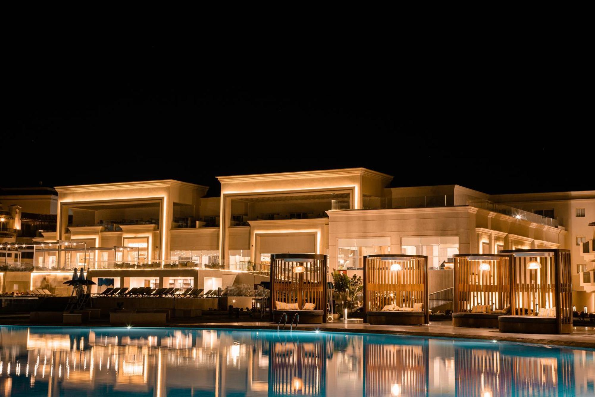 The V Luxury Resort Sahl Hasheesh ฮูร์กาดา ภายนอก รูปภาพ The Westin Resort Marina El Alamein