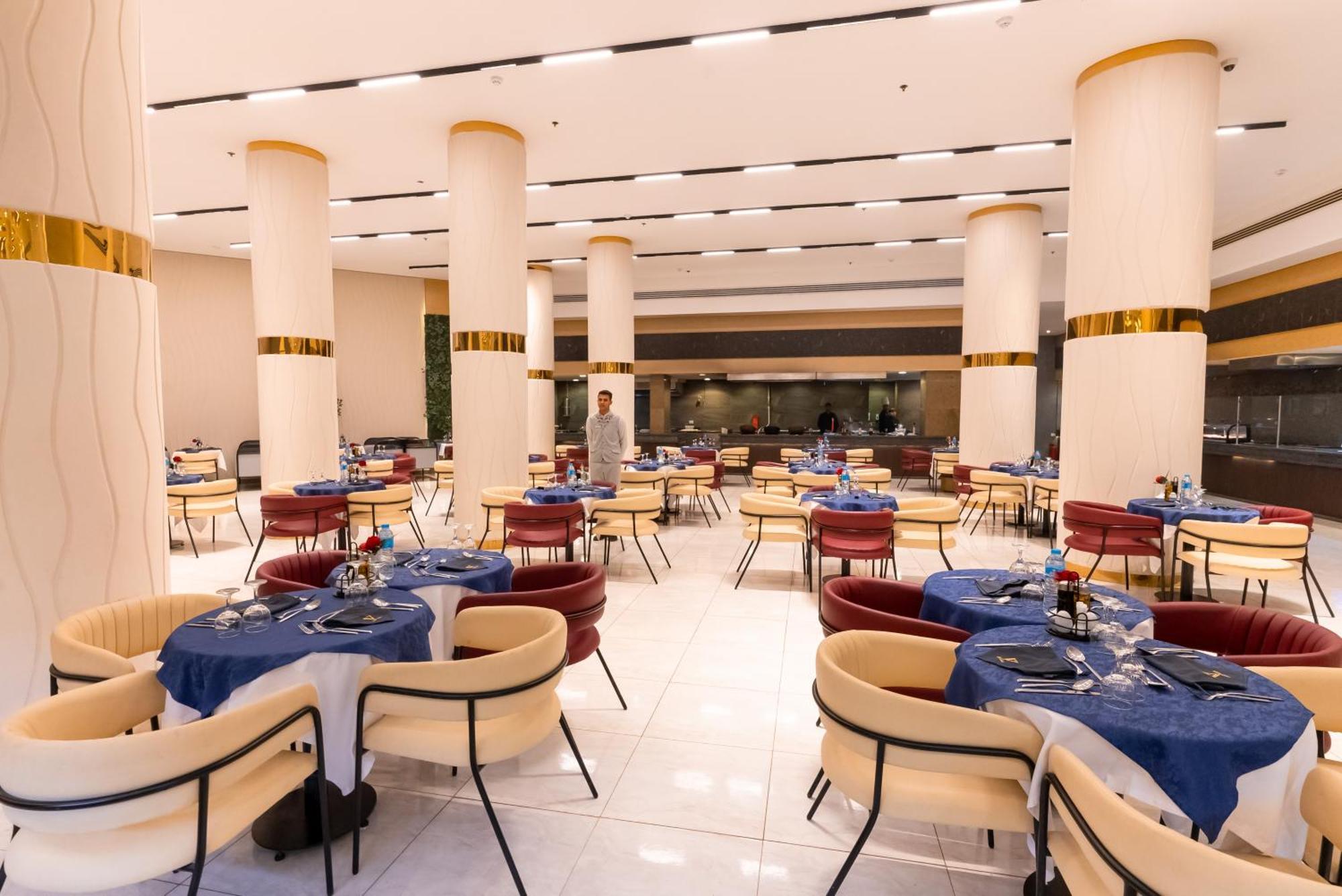 The V Luxury Resort Sahl Hasheesh ฮูร์กาดา ภายนอก รูปภาพ The restaurant