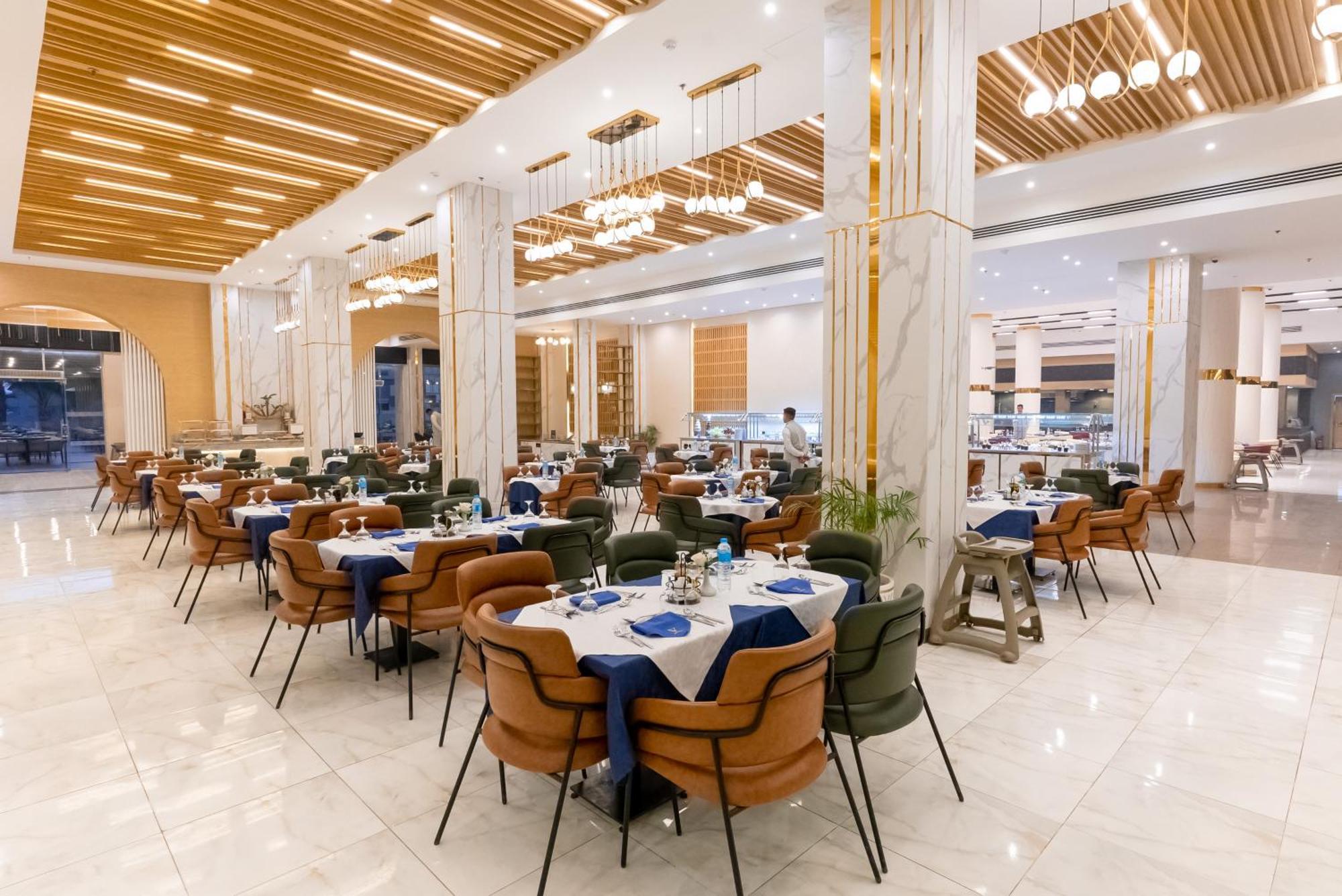 The V Luxury Resort Sahl Hasheesh ฮูร์กาดา ภายนอก รูปภาพ The restaurant