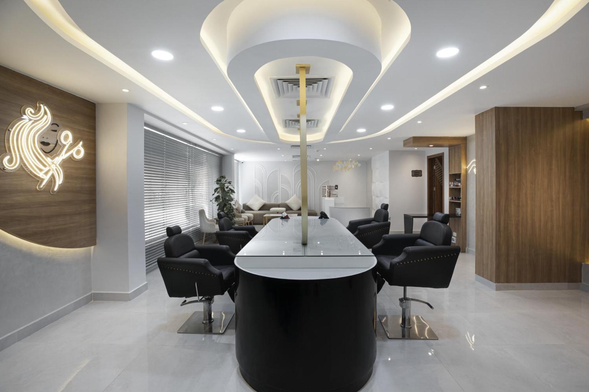 The V Luxury Resort Sahl Hasheesh ฮูร์กาดา ภายนอก รูปภาพ The interior of a salon in India