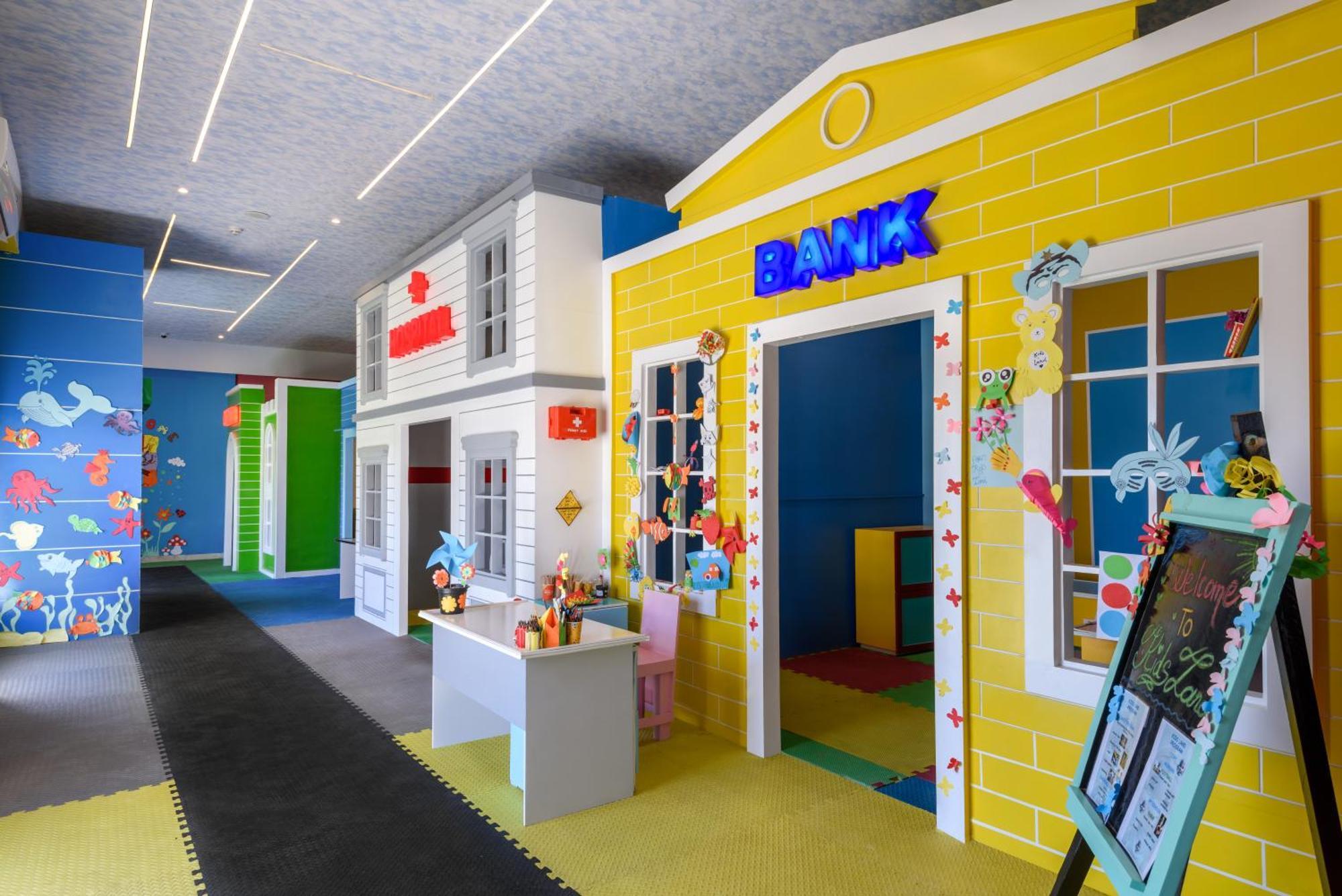 The V Luxury Resort Sahl Hasheesh ฮูร์กาดา ภายนอก รูปภาพ The Children's Museum of Oak Ridge